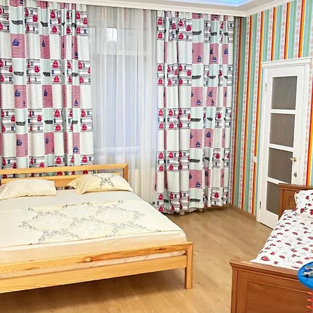 Apartment просторные в 2 жемчужине аркадия - 2 спальни, тихий двор и укрытие *