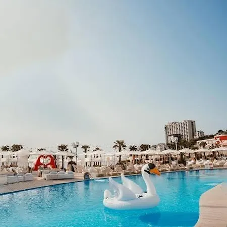 Apartman просторные в 2 жемчужине аркадия - 2 спальни, тихий двор и укрытие
